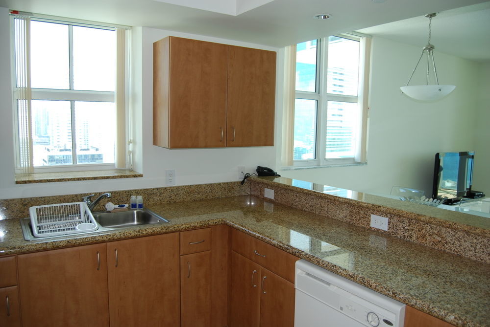 Churchill Suites Miami Brickell - One Broadway Экстерьер фото
