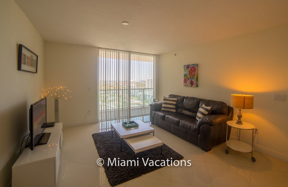 Churchill Suites Miami Brickell - One Broadway Экстерьер фото